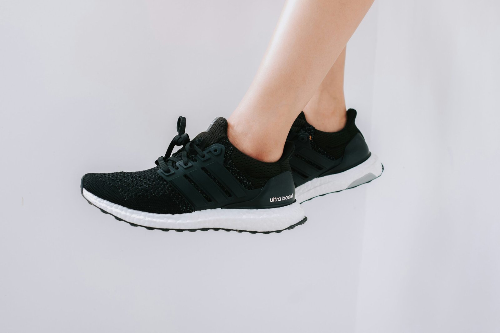 UP TREND - sj 1UKn2qtvBR4 unsplash scaled - by UPTREND